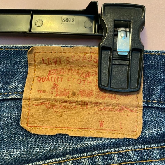 Levi’s shorts size 28 - Picture 3 of 3